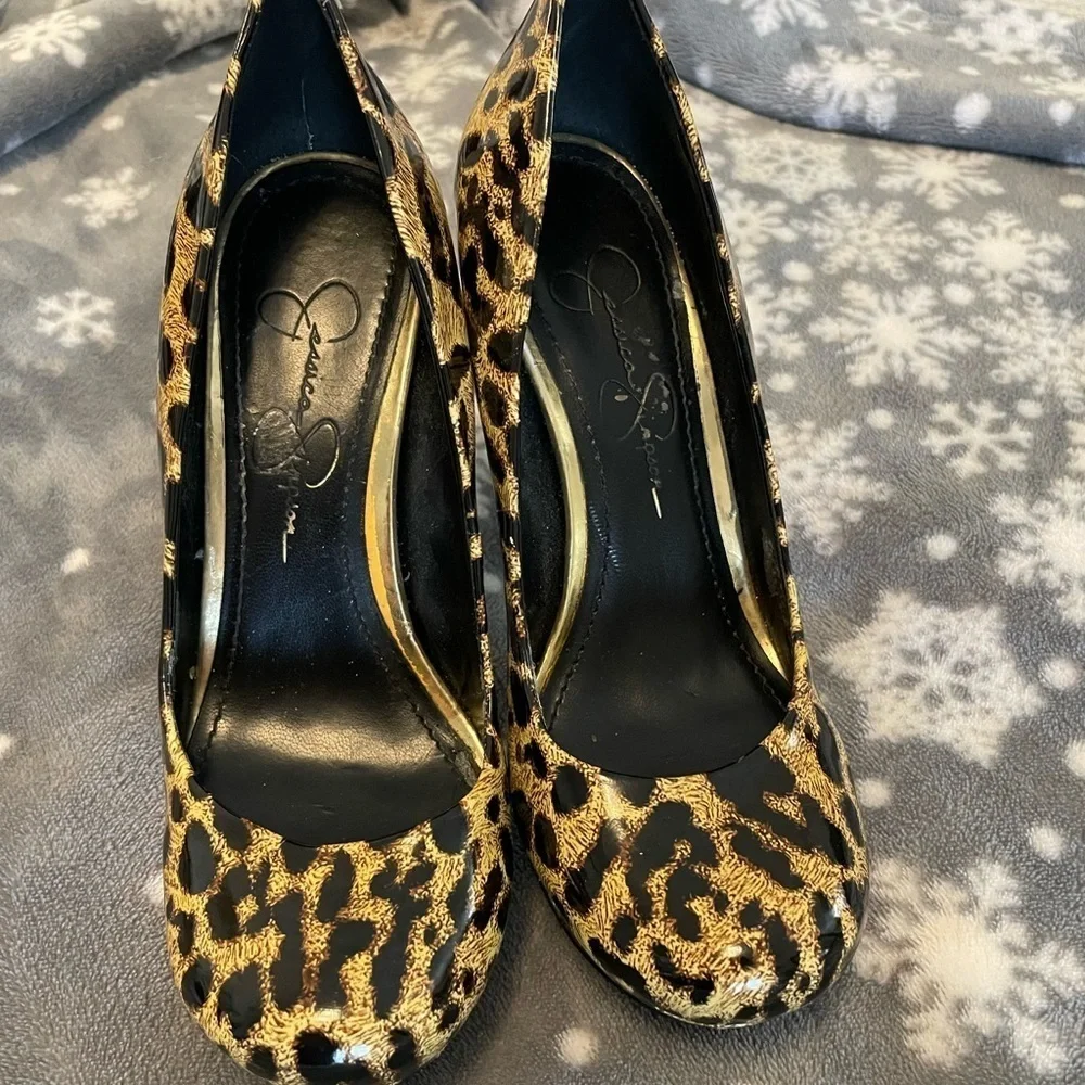 Jessica Simpson Leopard Cheetah Shoes - Picture 2 of 5
